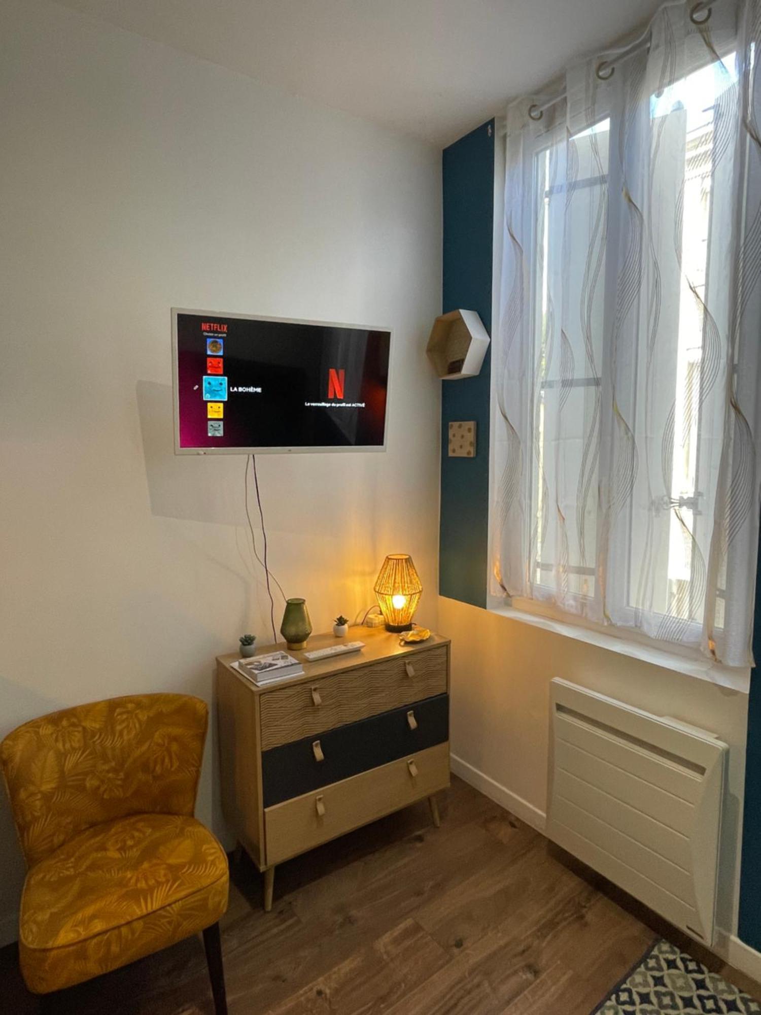 Chez Jean-Yves Et Zoe - La Boheme - Au Calme, Tres Propre, Proche Parkings Appartement Niort Buitenkant foto