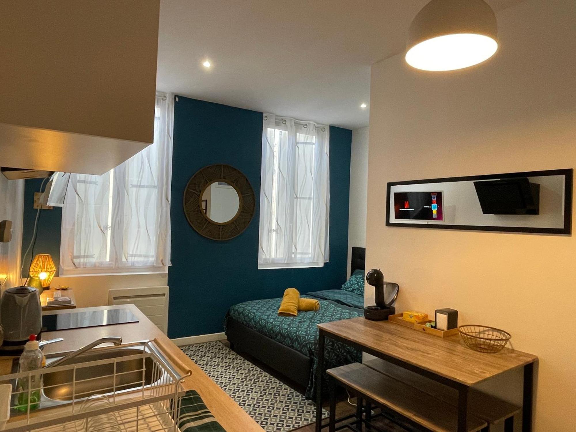 Chez Jean-Yves Et Zoe - La Boheme - Au Calme, Tres Propre, Proche Parkings Appartement Niort Buitenkant foto